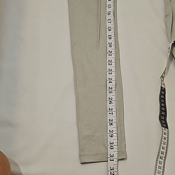 Cute Booty Lounge Leggings size small - Picture 5 of 8